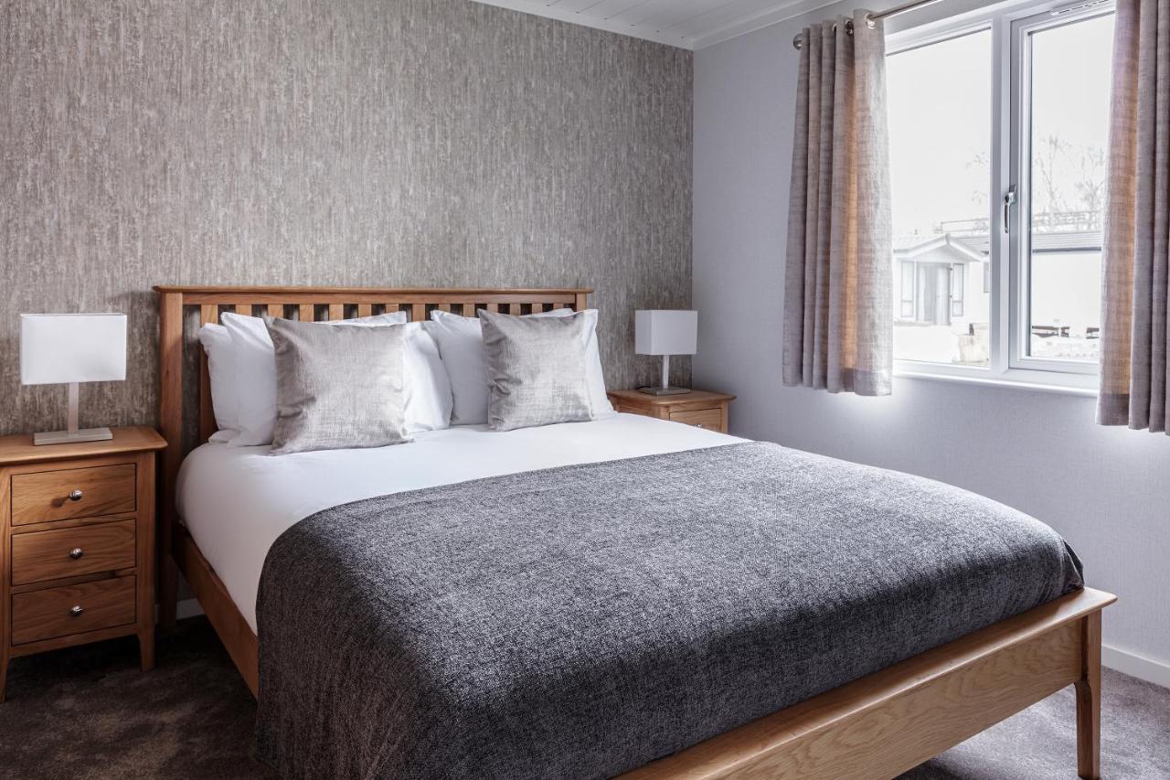 Roydon Marina Village Lodges Eksteriør billede
