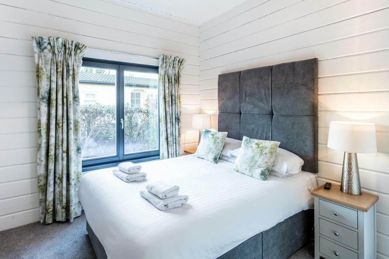 Roydon Marina Village Lodges Eksteriør billede
