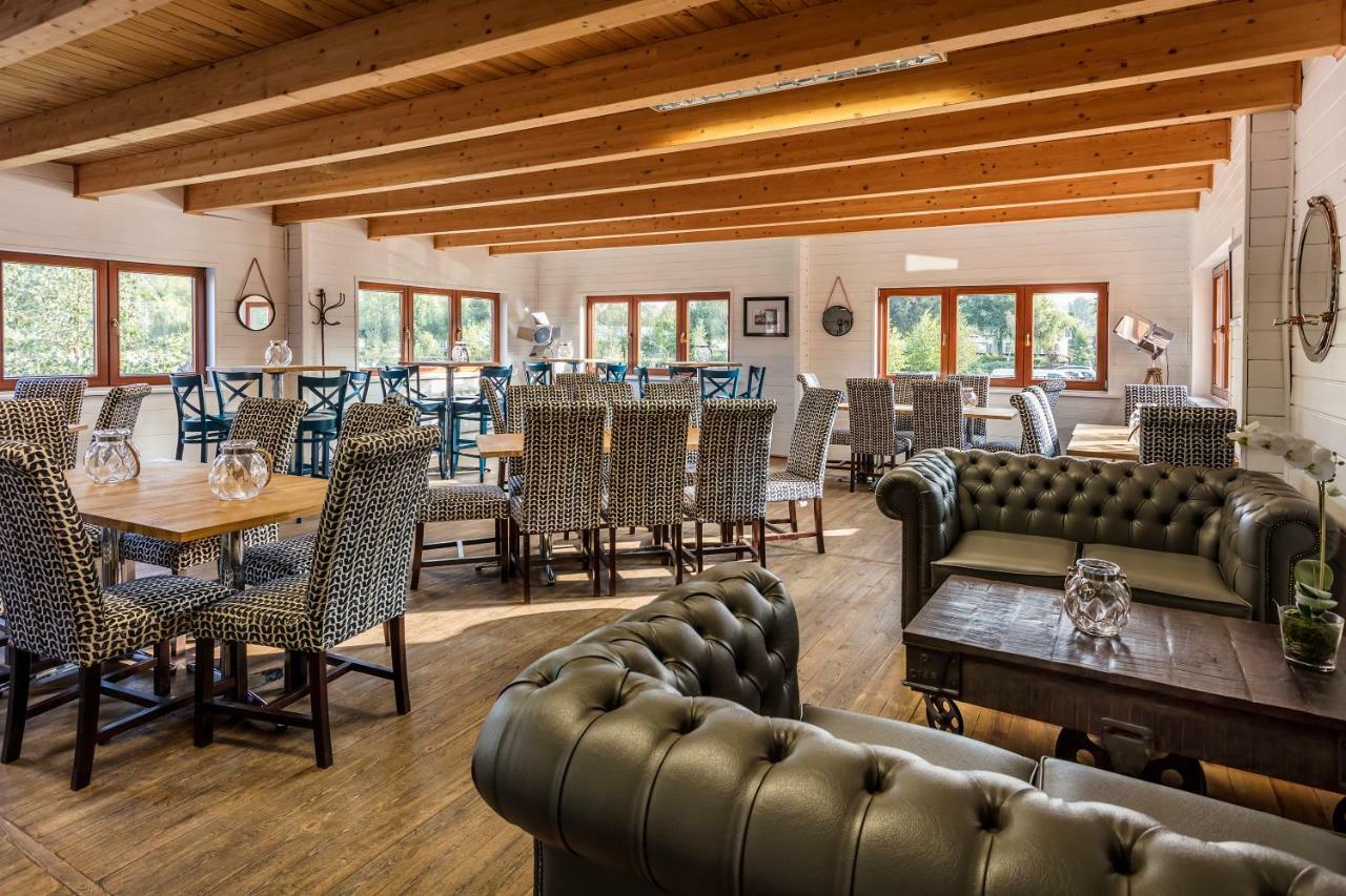 Roydon Marina Village Lodges Eksteriør billede